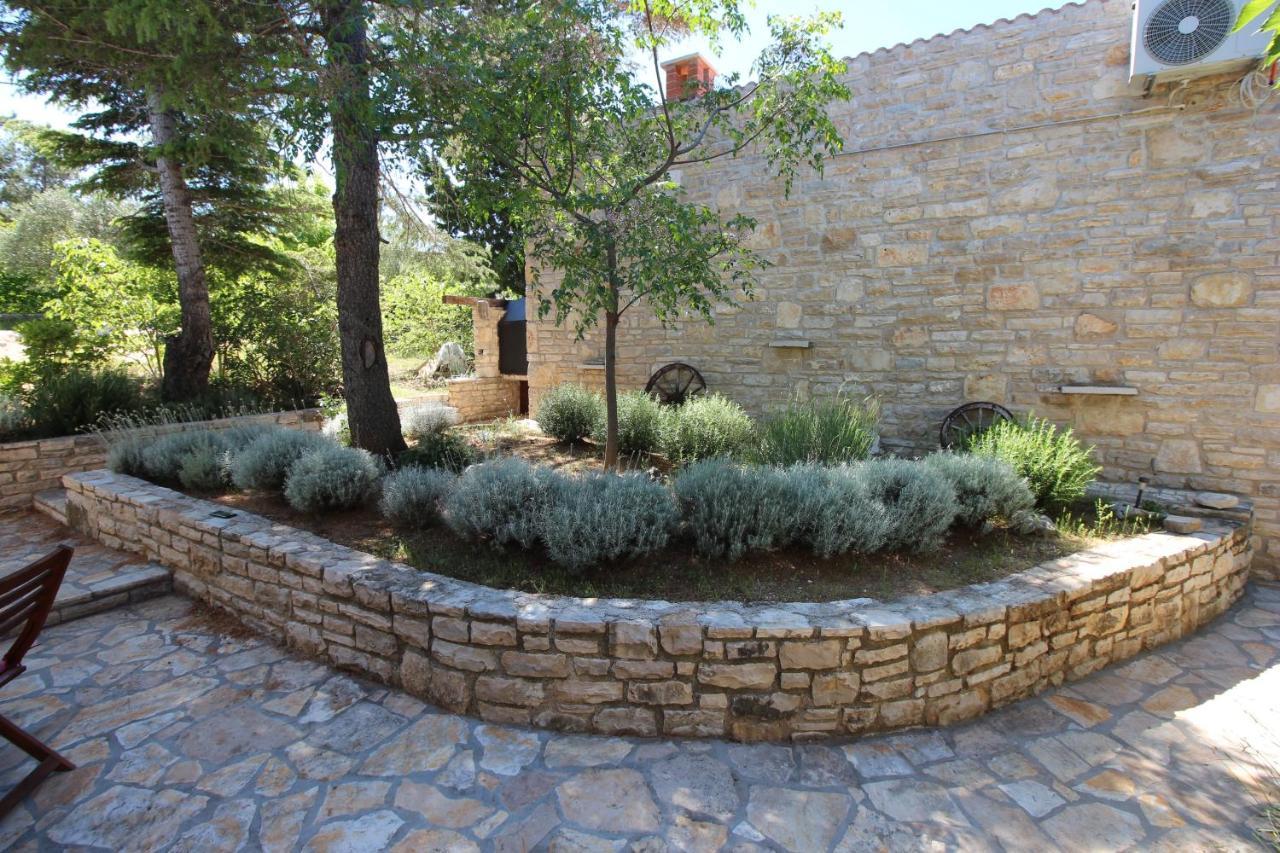 Villa Stone House Skrivena Pridraga Exterior foto