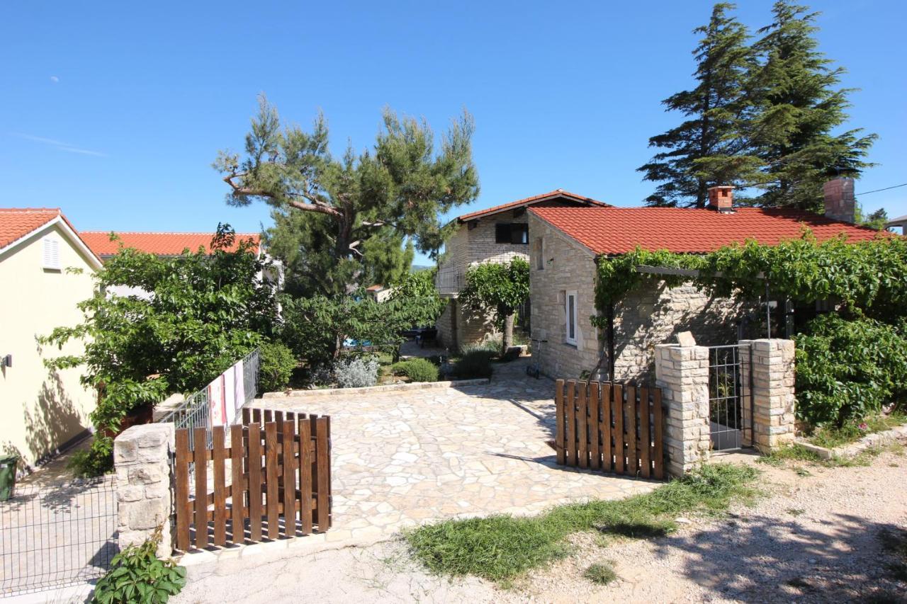 Villa Stone House Skrivena Pridraga Exterior foto