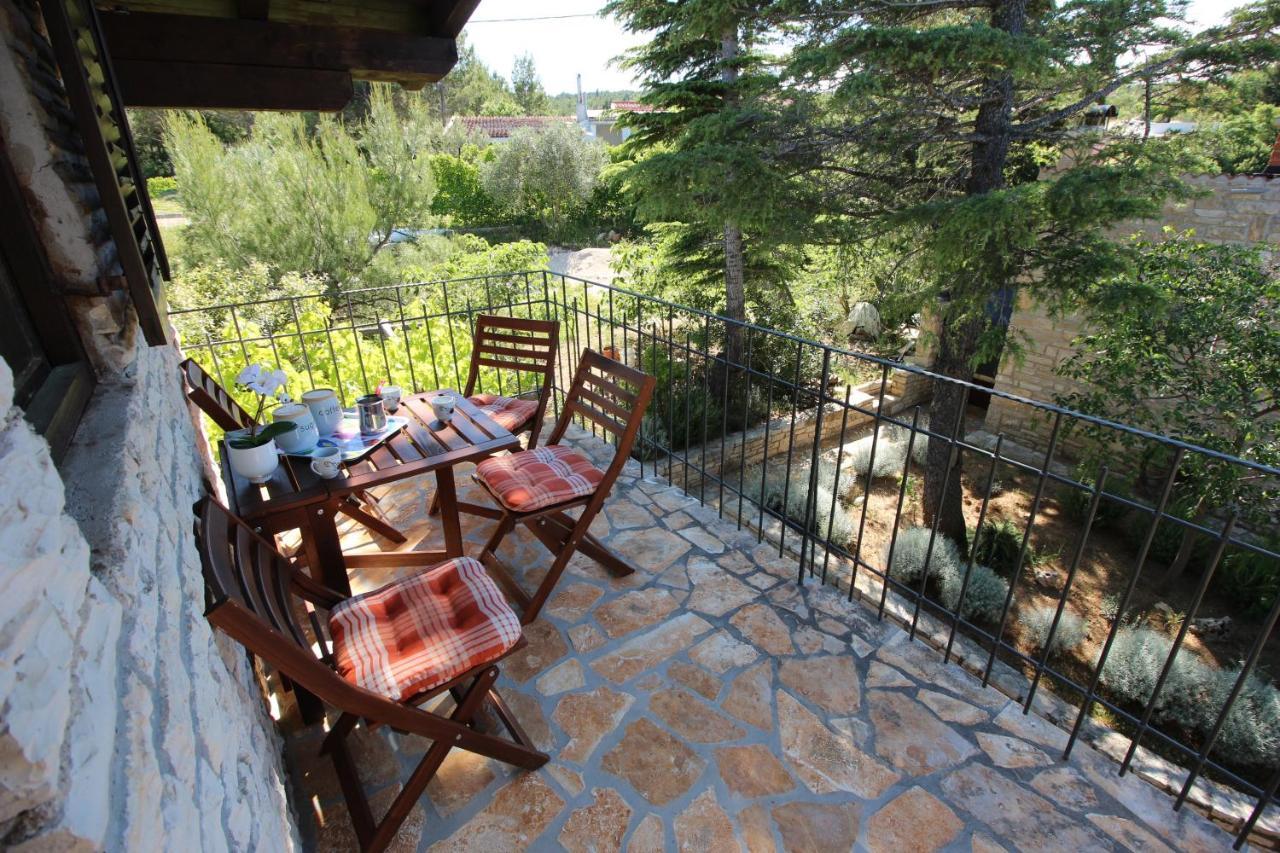 Villa Stone House Skrivena Pridraga Exterior foto
